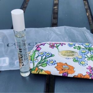 🩷New! Coach Love EDP Travel Purse Spray 0.25 oz/7.5 ml + Coach Floral Pouch Bag💗